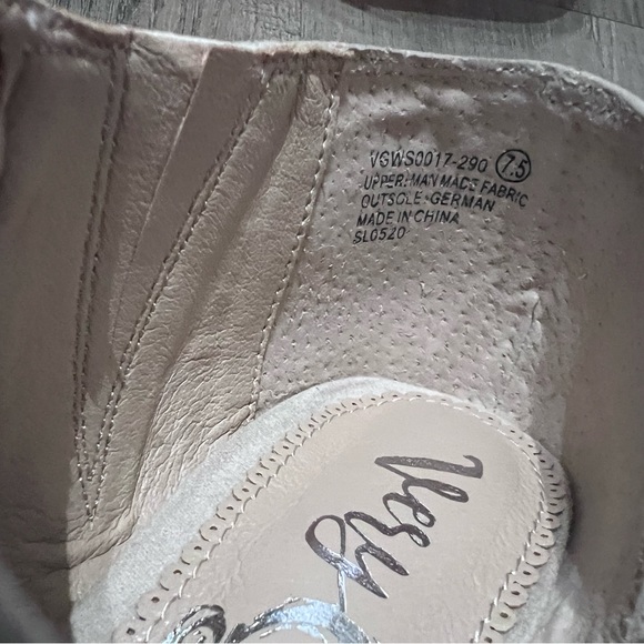 Very G peep toe wedge - Picture 3 of 3